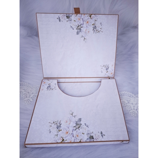 Czekoladnik na Merci ręcznie robione pudełko 3D kraft-białe MK04