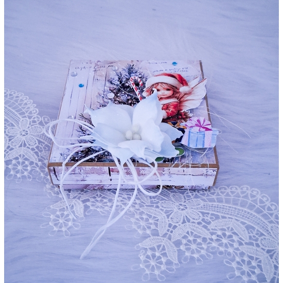 Ręcznie robione świąteczne pudełeczko z bransoletką do wyboru