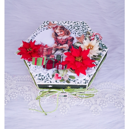 Pudełko świąteczne na prezent – mały upominek ręcznie robione PCZ002