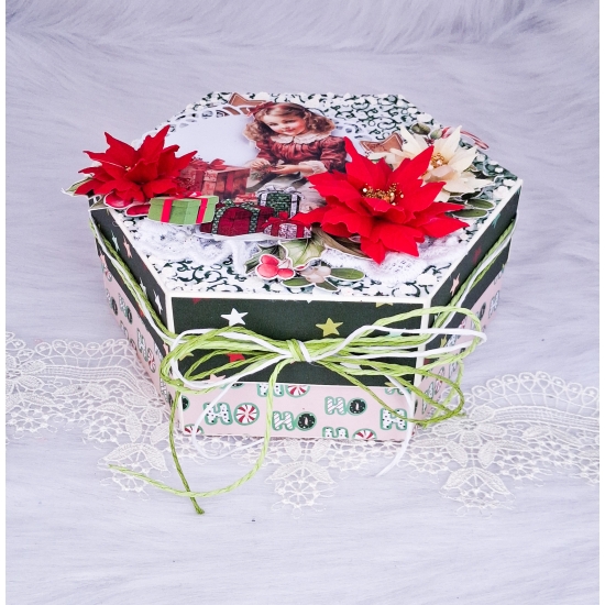 Pudełko świąteczne na prezent – mały upominek ręcznie robione PCZ002