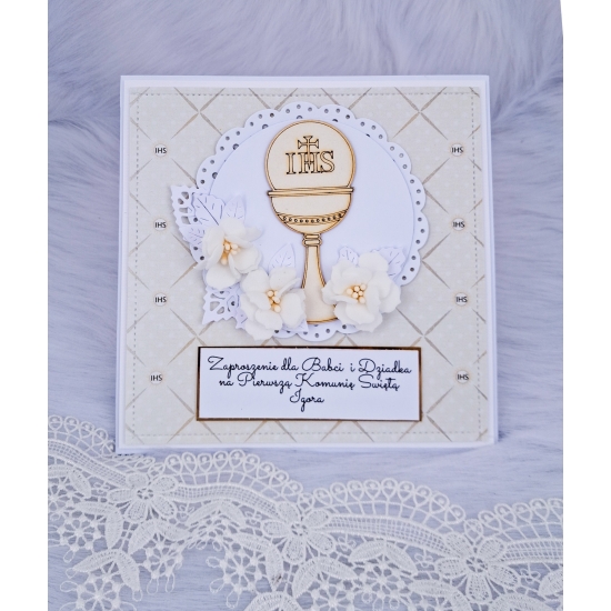 Zaproszenie dla Matki Chrzestnej Ojca Chrzestnego Babci i Dziadka na Komunię ręcznie robione w pudełku