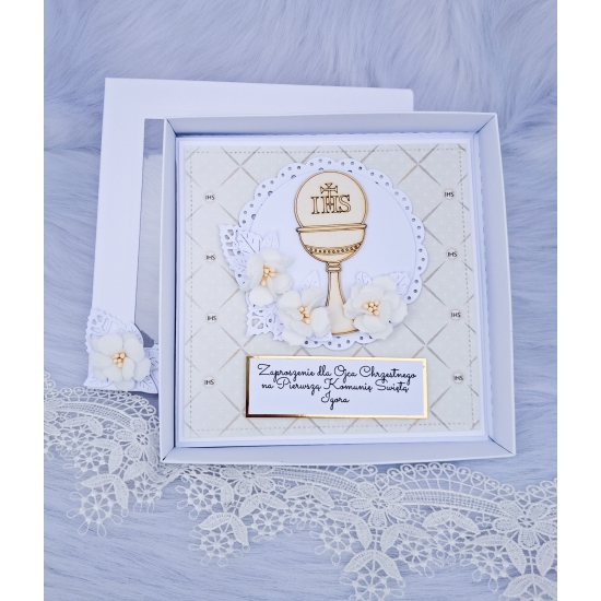 Zaproszenie dla Matki Chrzestnej Ojca Chrzestnego Babci i Dziadka na Komunię ręcznie robione w pudełku