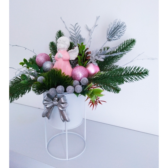 Stroik bożonarodzeniowy różowy aniołek